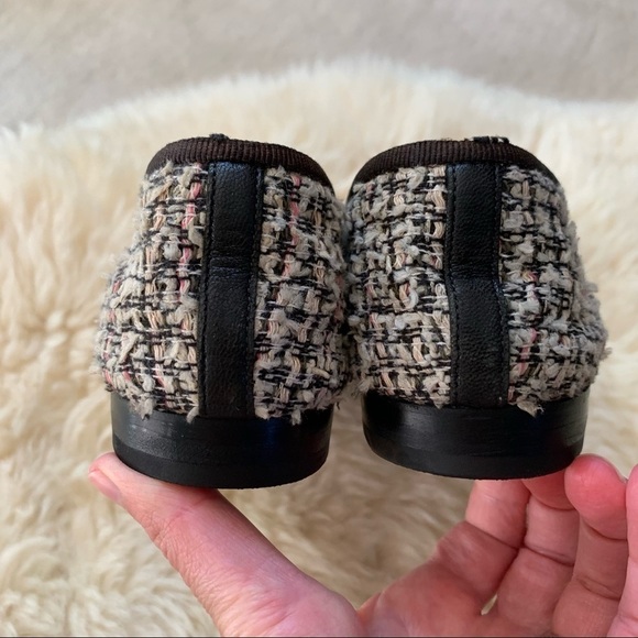 CHANEL Tweed Leather Toe Cap Classic Designer Blogger CC Flats 35 - Picture 10 of 15